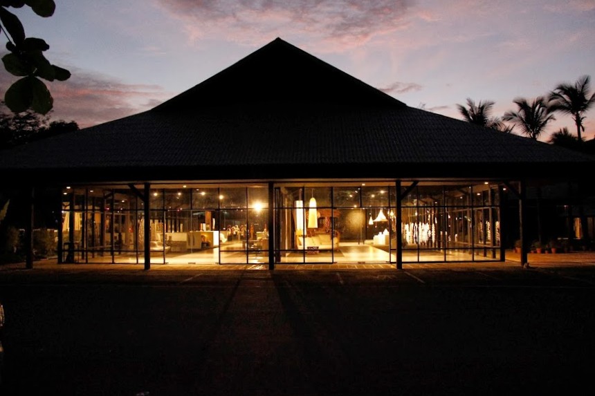 Former PhilTrade Center at night